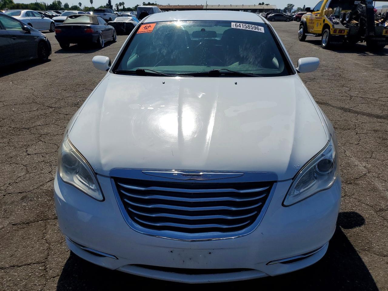 2012 CHRYSLER 200 LX — Фото 5 из 12