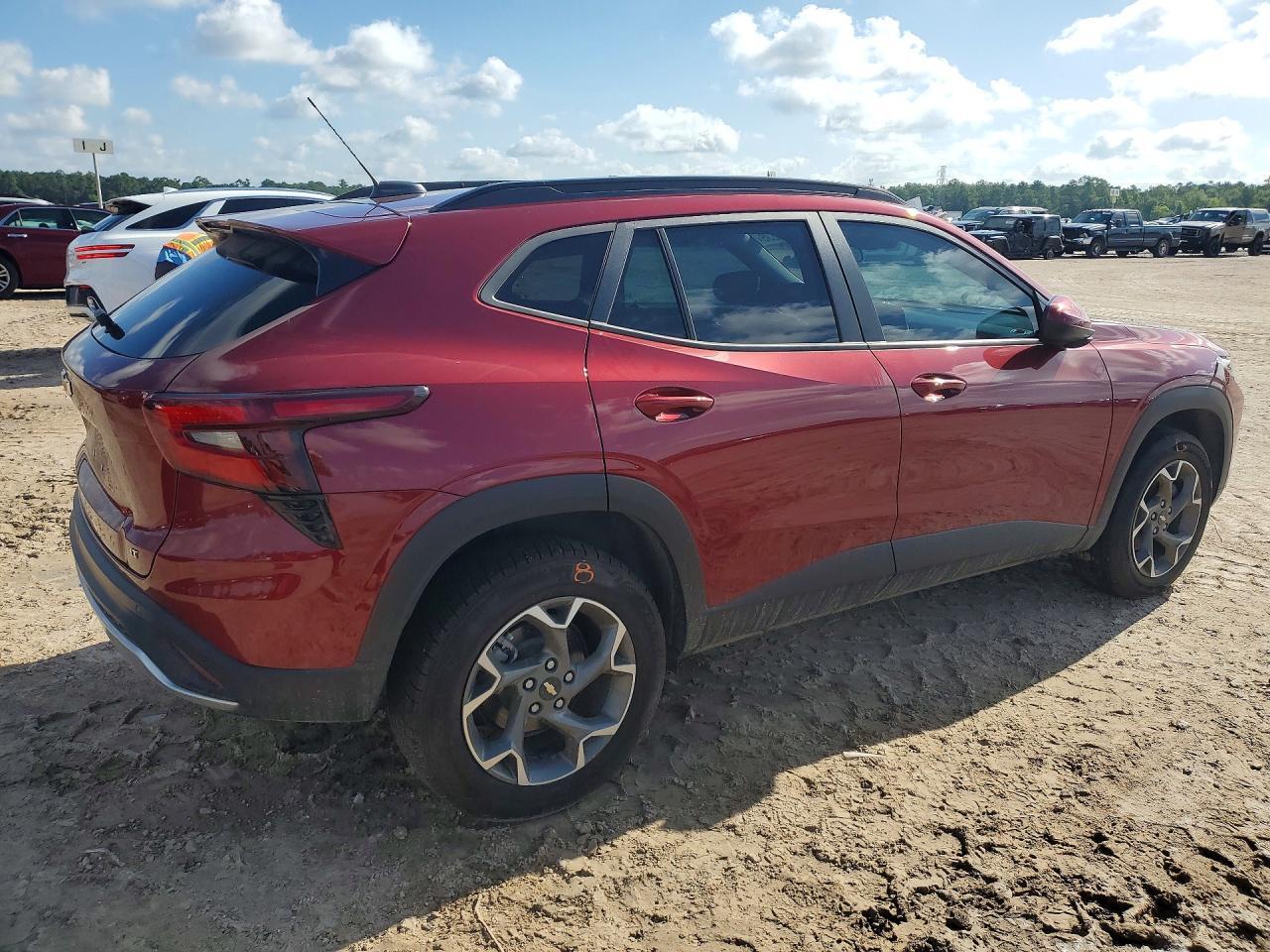2024 CHEVROLET TRAX 1LT — Фото 3 из 13
