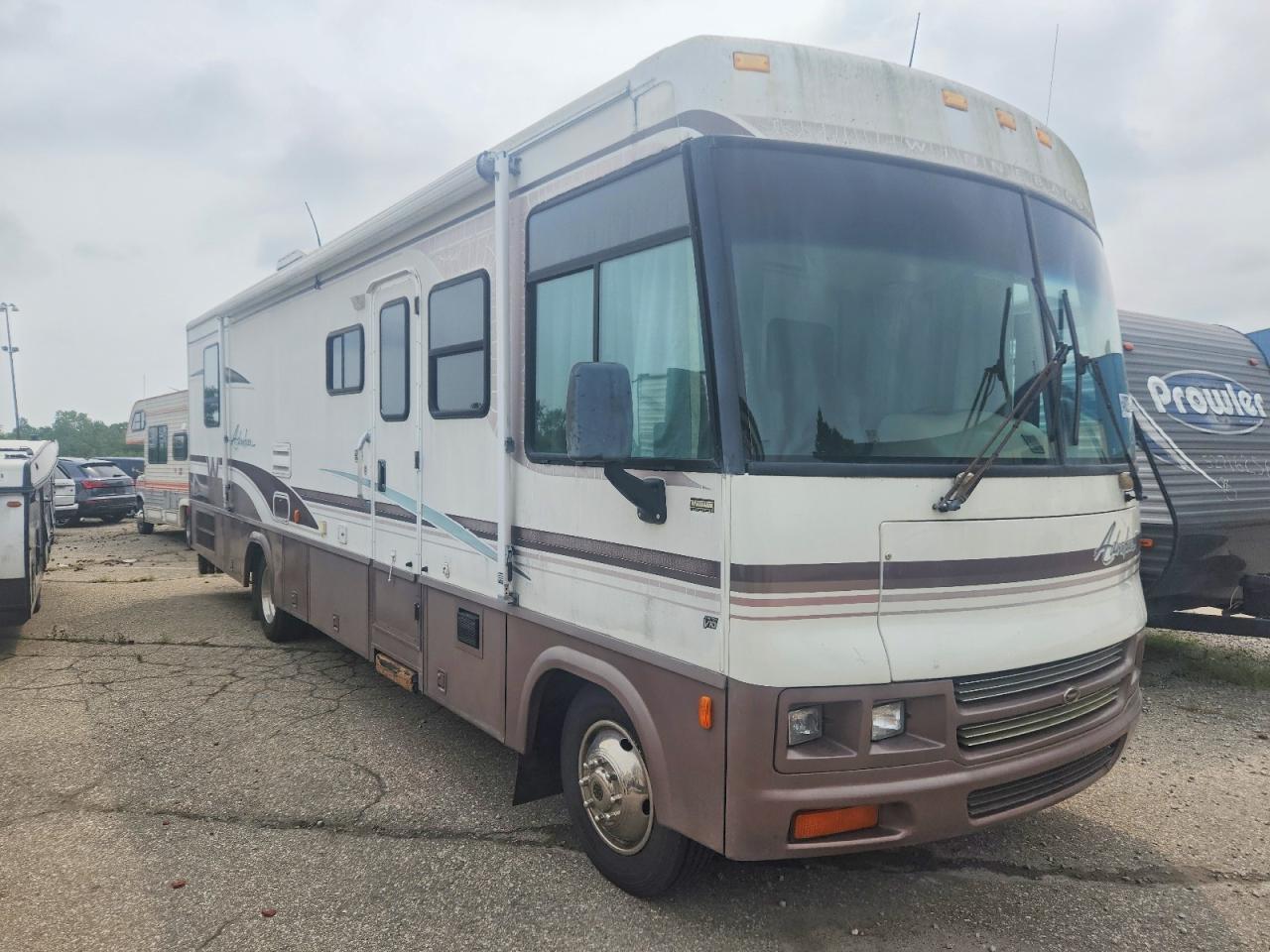 2000 WINNEBAGO ADVENTURER 1FCNF53S9Y0A03845