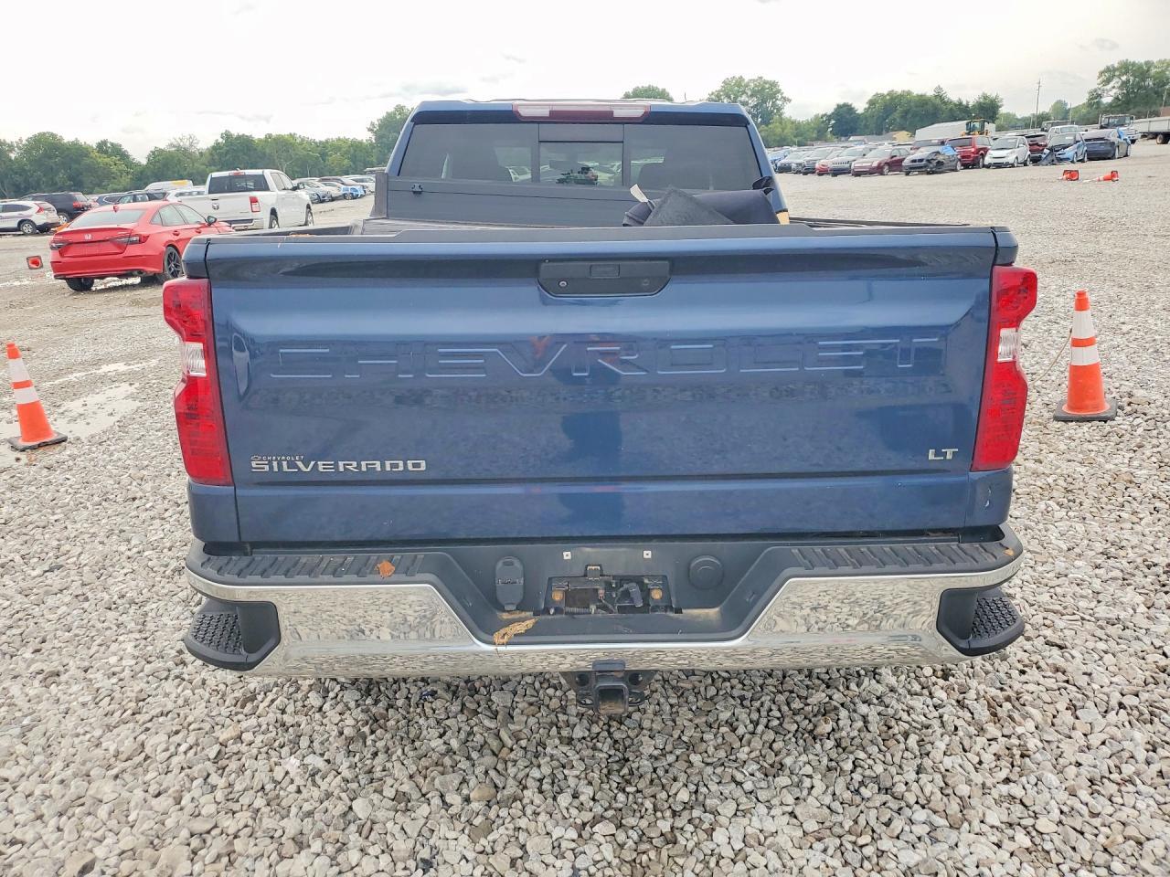 2020 CHEVROLET SILVERADO K1500 LT — Фото 6 из 12