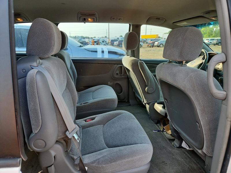 2004 TOYOTA SIENNA CE 7 PASSENGER — Фото 11 из 13