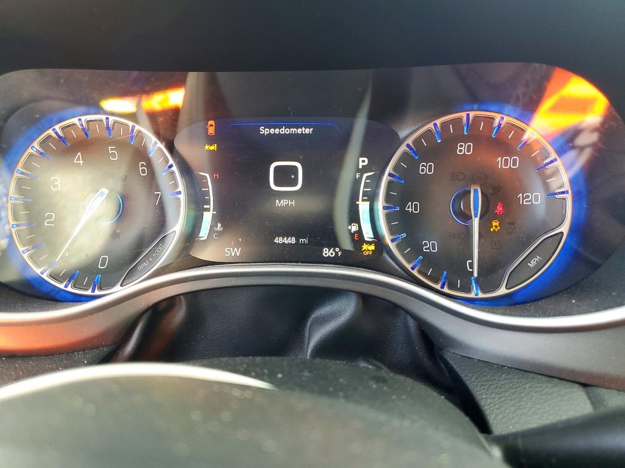 2024 CHRYSLER PACIFICA TOURING L — Фото 9 из 13