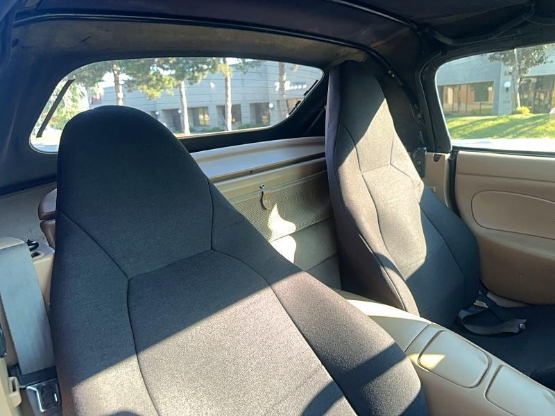 2001 MAZDA MX-5 MIATA BASE — Фото 6 из 14