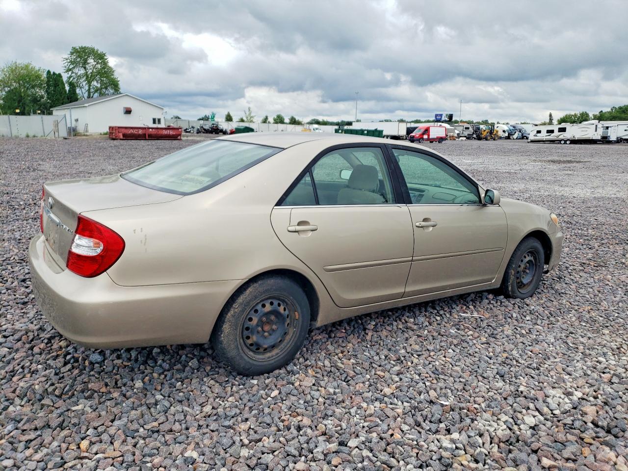 2004 TOYOTA CAMRY LE — Фото 3 из 12