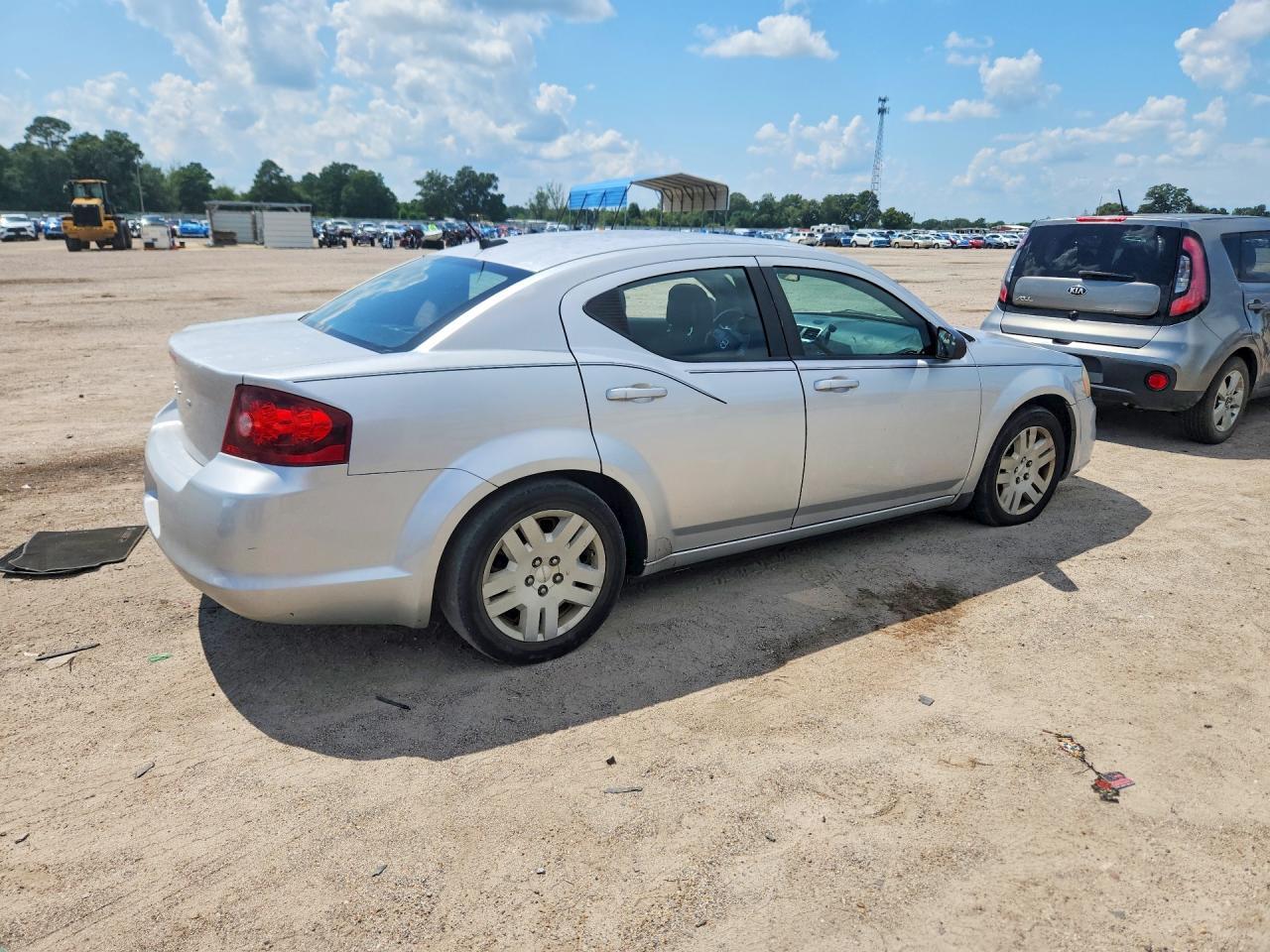 2012 DODGE AVENGER SE — Фото 3 из 12
