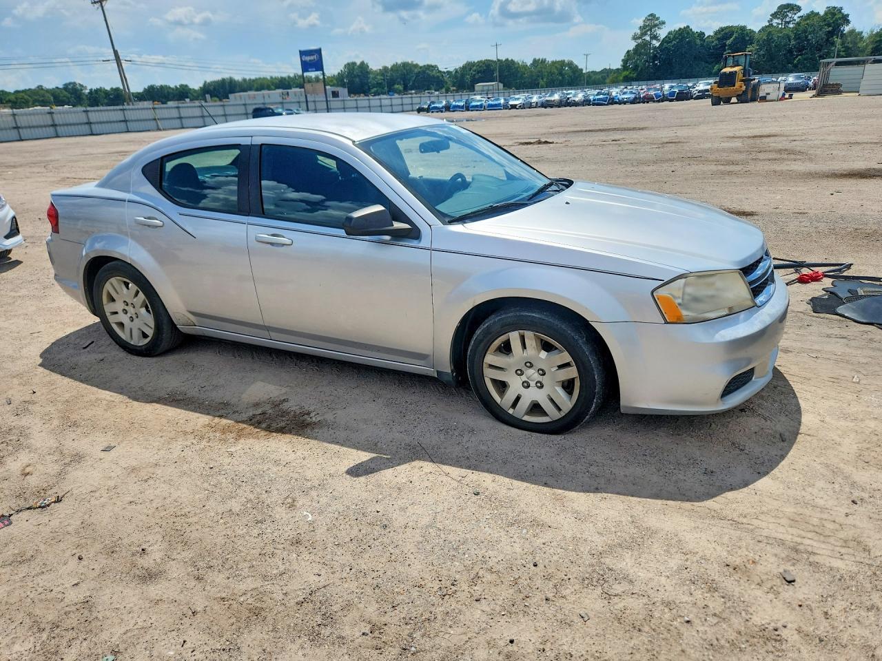 2012 DODGE AVENGER SE — Фото 4 из 12