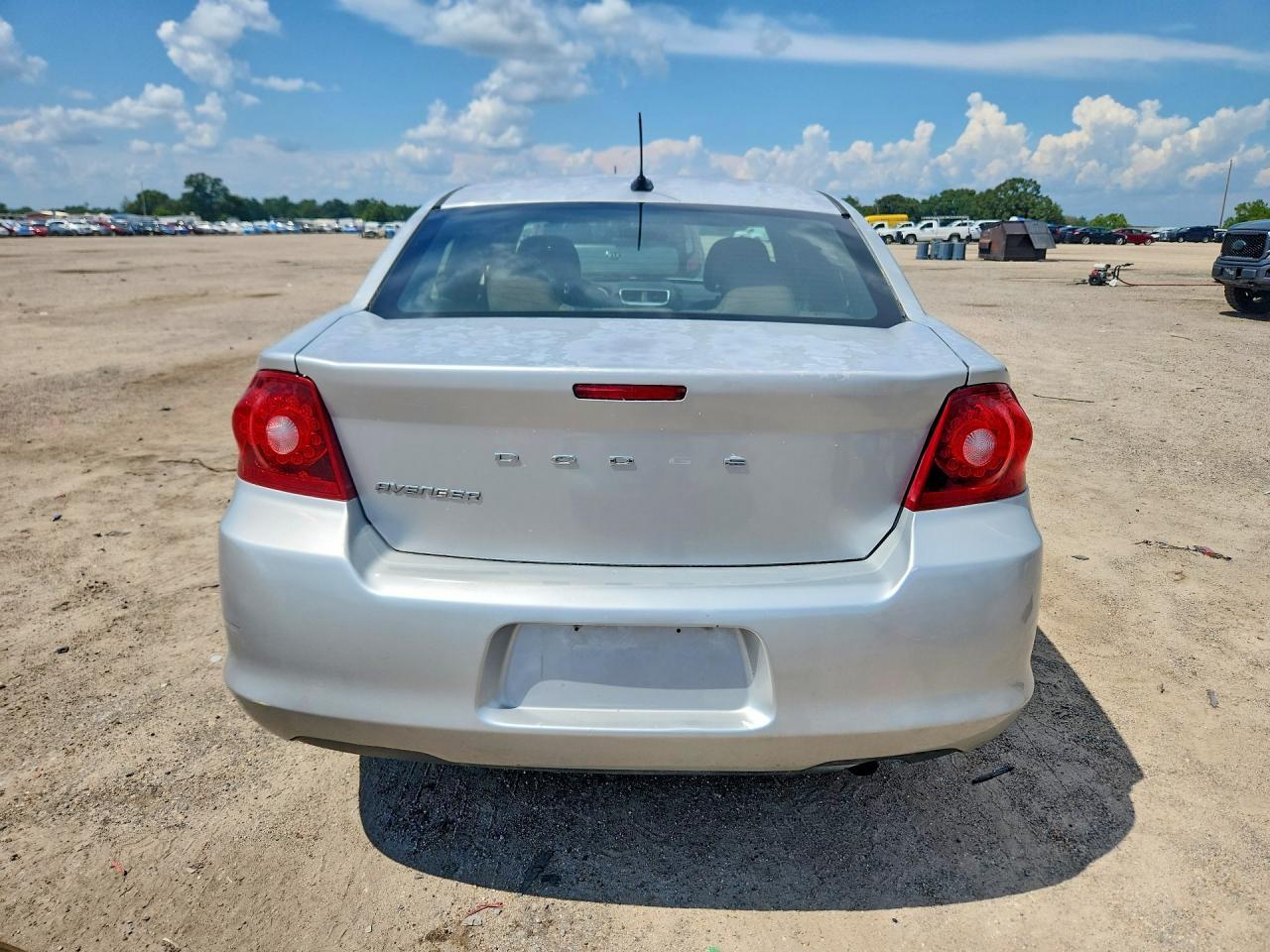 2012 DODGE AVENGER SE — Фото 6 из 12