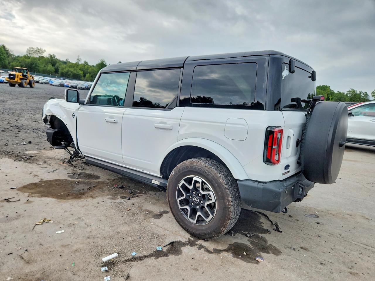 2024 FORD BRONCO OUTER BANKS — Фото 2 из 13