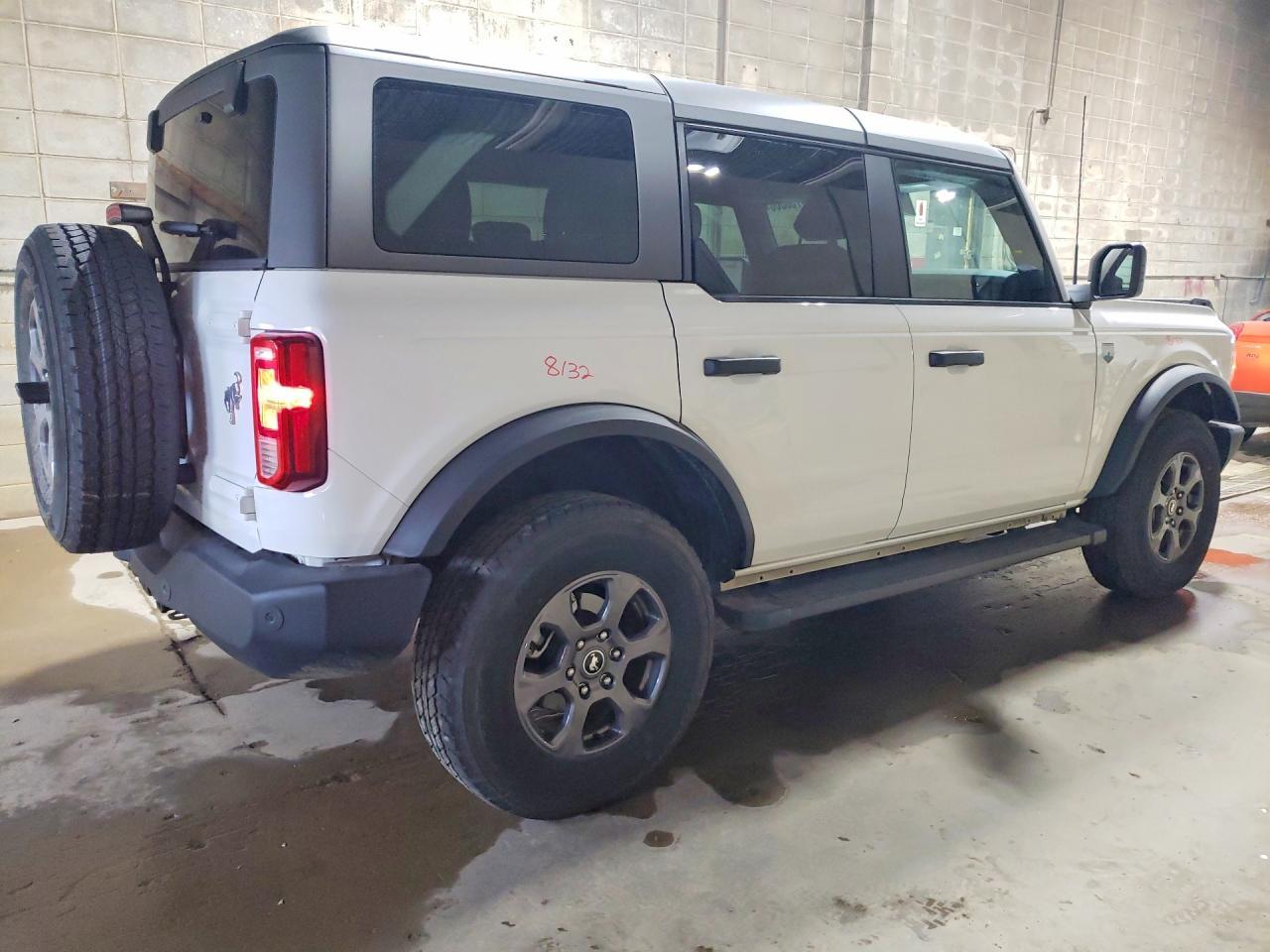 2024 FORD BRONCO BIG BEND — Фото 3 из 13