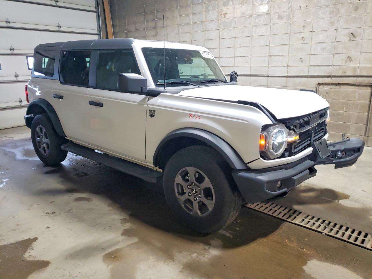2024 FORD BRONCO BIG BEND — Фото 4 из 13