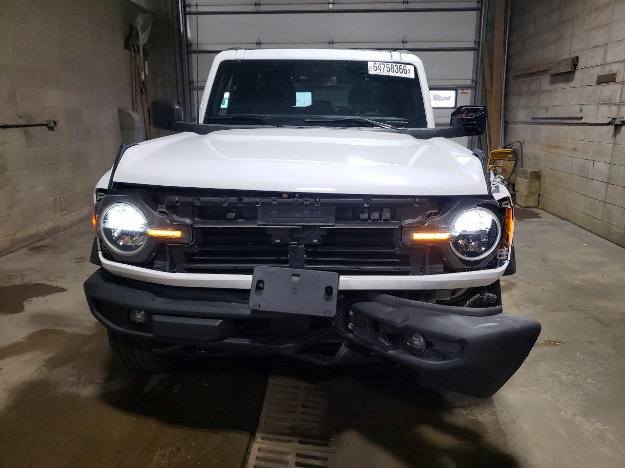 2024 FORD BRONCO BIG BEND — Фото 5 из 13
