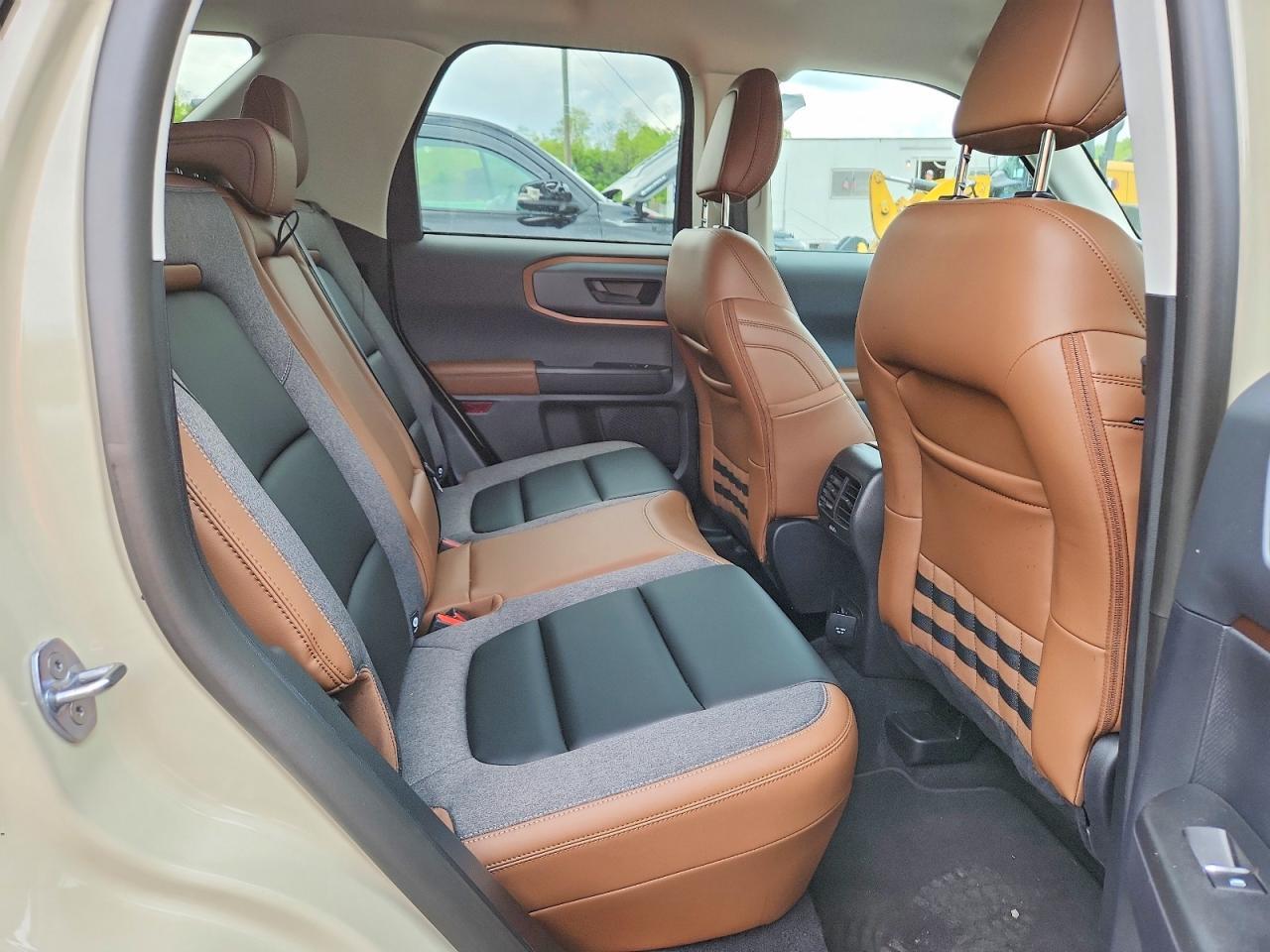 2024 FORD BRONCO SPORT OUTER BANKS — Фото 11 из 13