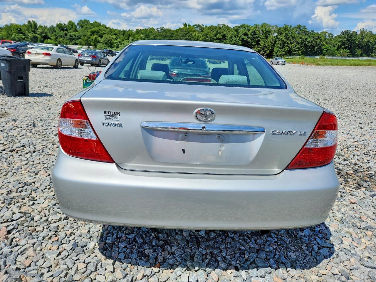 2004 TOYOTA CAMRY LE — Фото 6 из 12