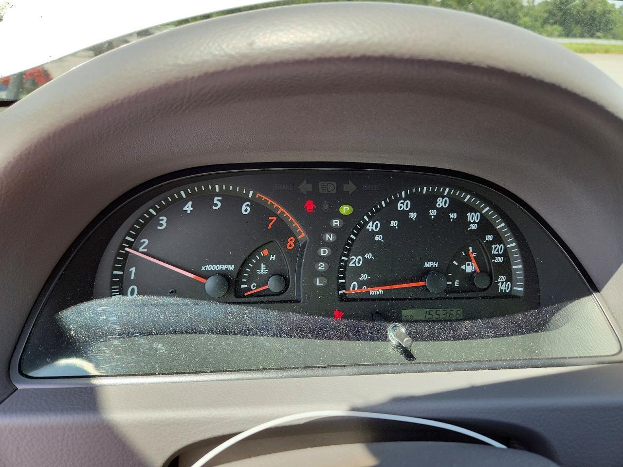 2004 TOYOTA CAMRY LE — Фото 9 из 12