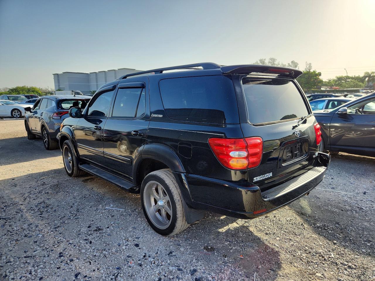 2004 TOYOTA SEQUOIA LIMITED — Фото 2 из 14