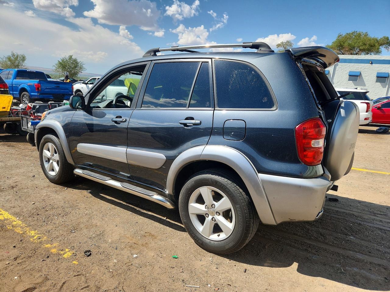 2004 TOYOTA RAV4 BASE — Фото 2 из 13