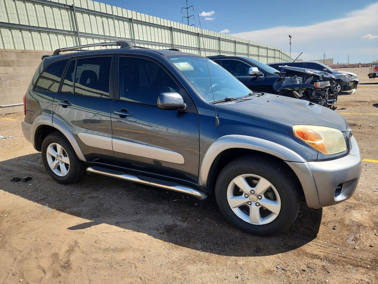 2004 TOYOTA RAV4 BASE — Фото 4 из 13