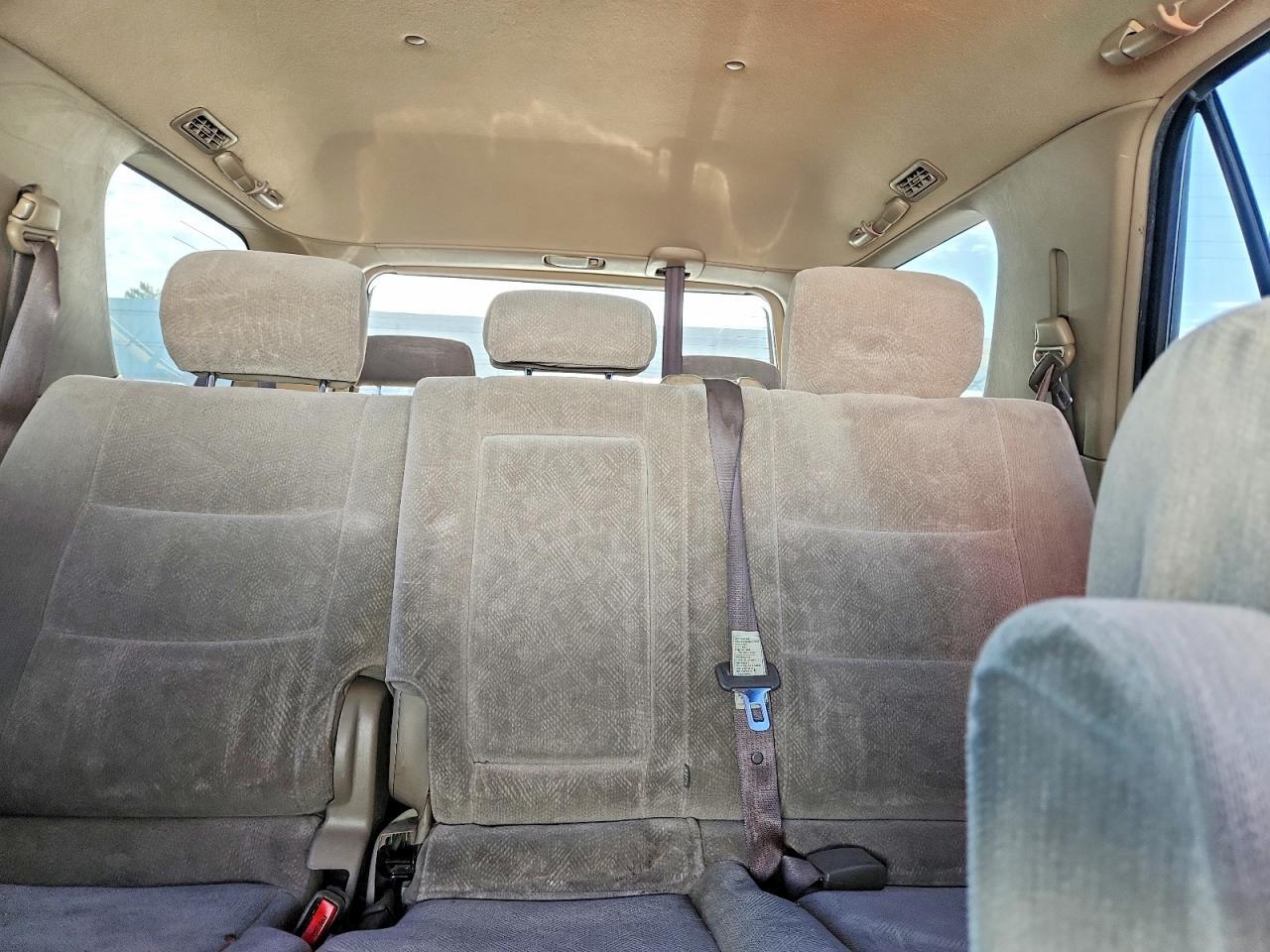 2004 TOYOTA SEQUOIA SR5 — Фото 10 из 14