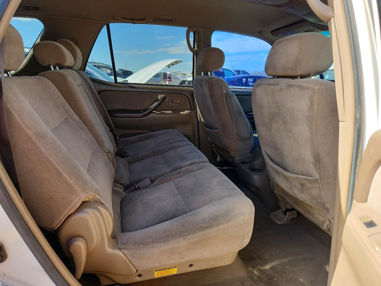 2004 TOYOTA SEQUOIA SR5 — Фото 11 из 14
