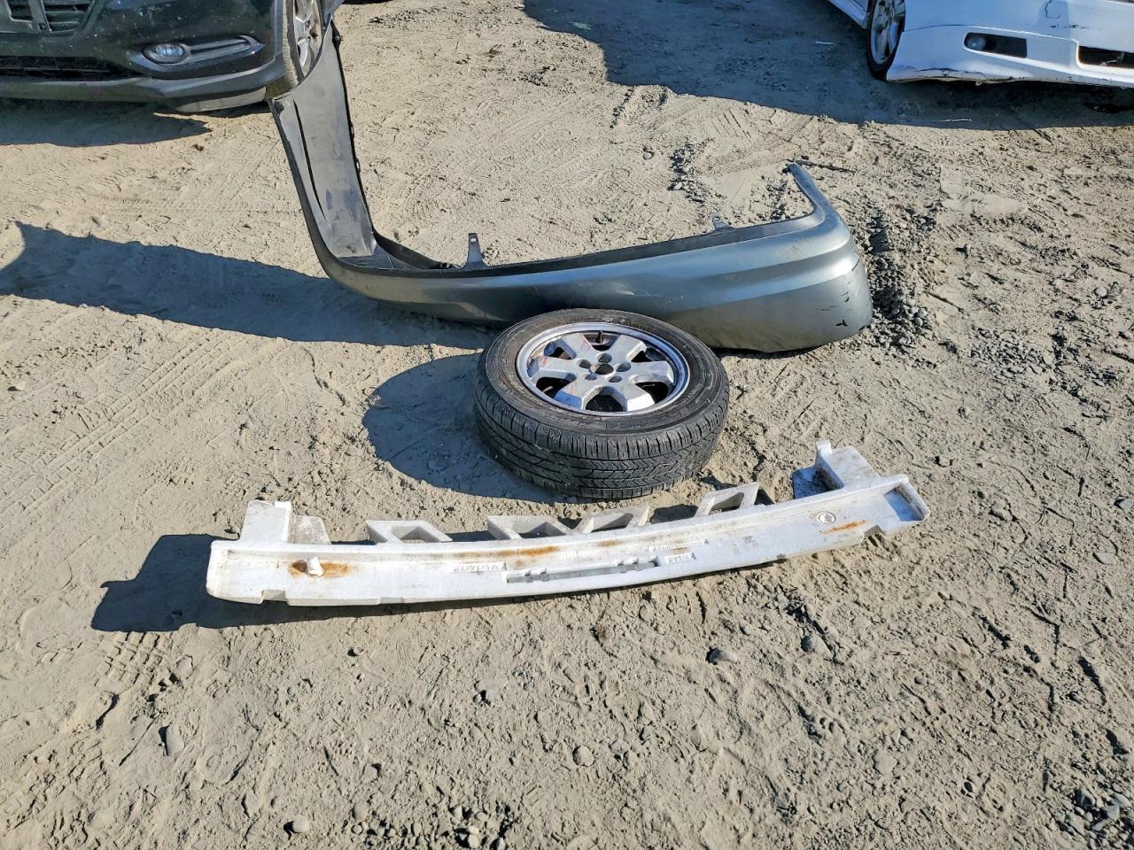 2004 TOYOTA COROLLA CE — Фото 12 из 13