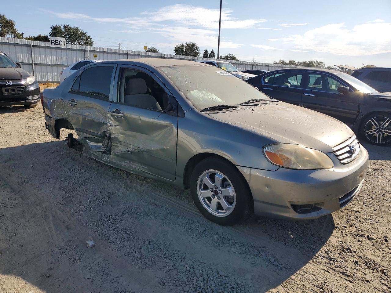 2004 TOYOTA COROLLA CE — Фото 4 из 13