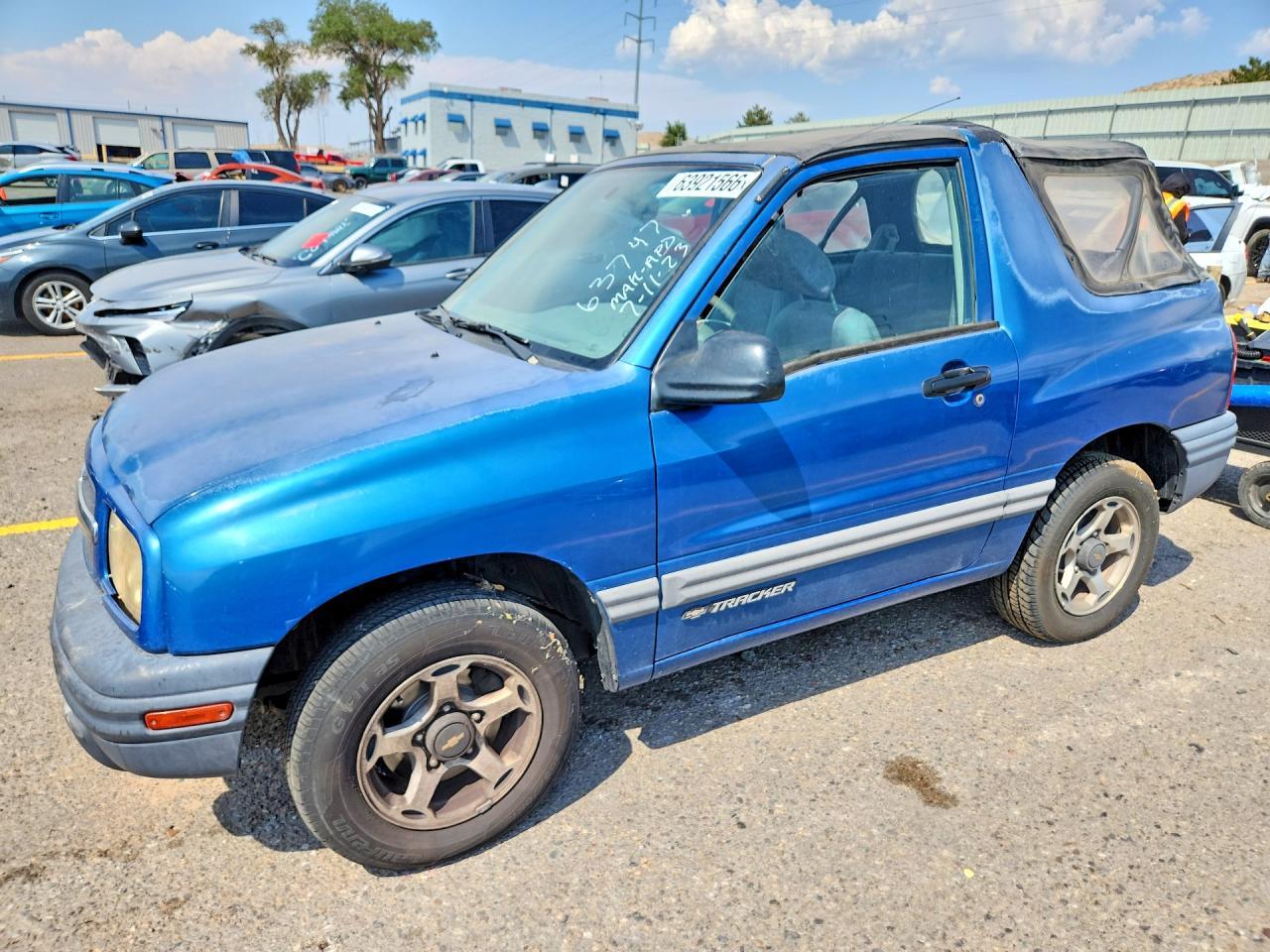 2001 CHEVROLET TRACKER 2CNBE18C716906066