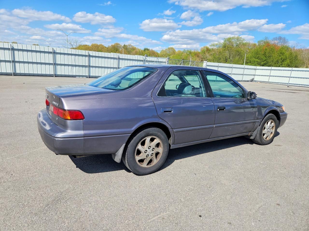 1998 TOYOTA CAMRY XLE V6 — Фото 3 из 12