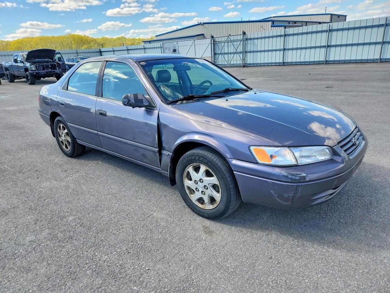 1998 TOYOTA CAMRY XLE V6 — Фото 4 из 12
