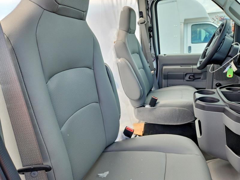 2024 FORD ECONOLINE E350 SUPER DUTY CUTAWAY VAN — Фото 10 из 12