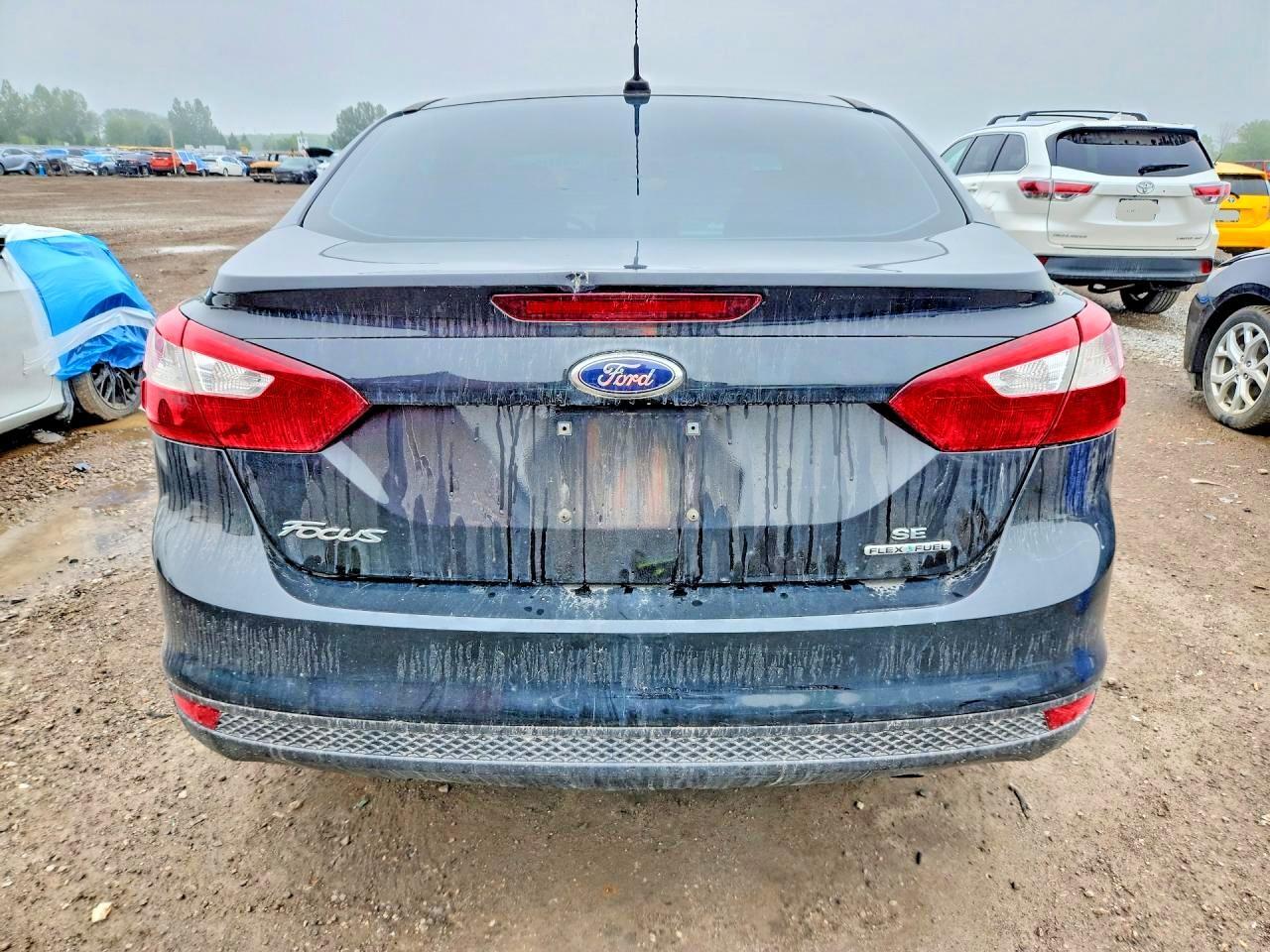 2012 FORD FOCUS SE — Фото 6 из 12