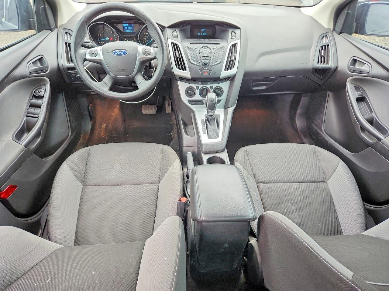 2012 FORD FOCUS SE — Фото 8 из 12