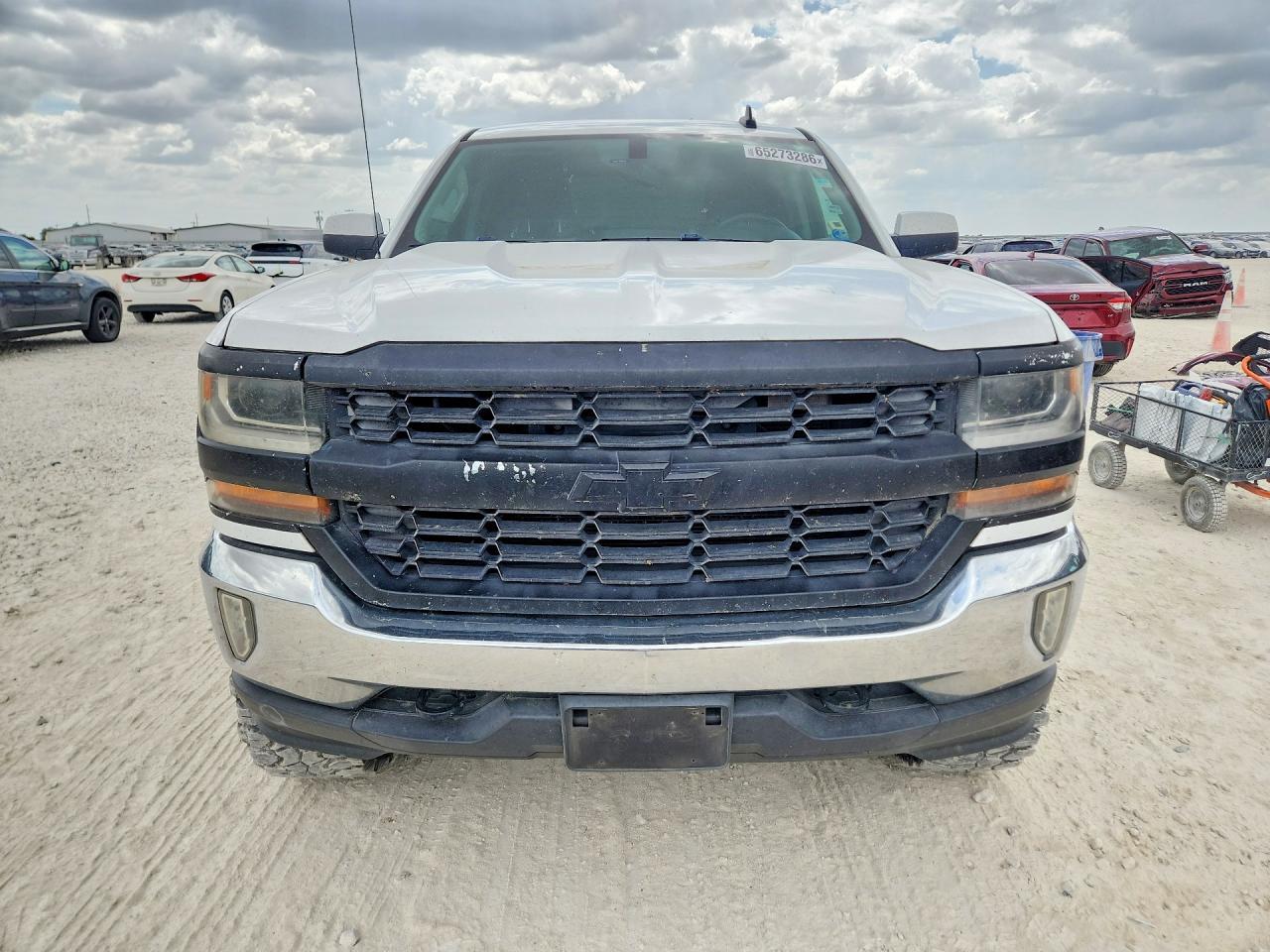 2016 CHEVROLET SILVERADO K1500 LT — Фото 5 из 12