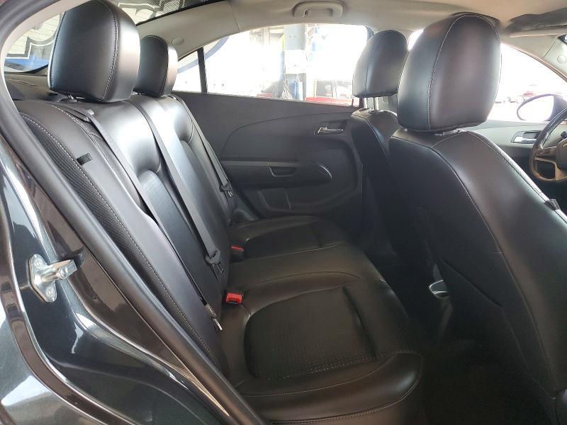 2016 CHEVROLET SONIC LTZ — Фото 10 из 12