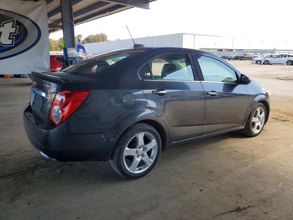 2016 CHEVROLET SONIC LTZ — Фото 3 из 12
