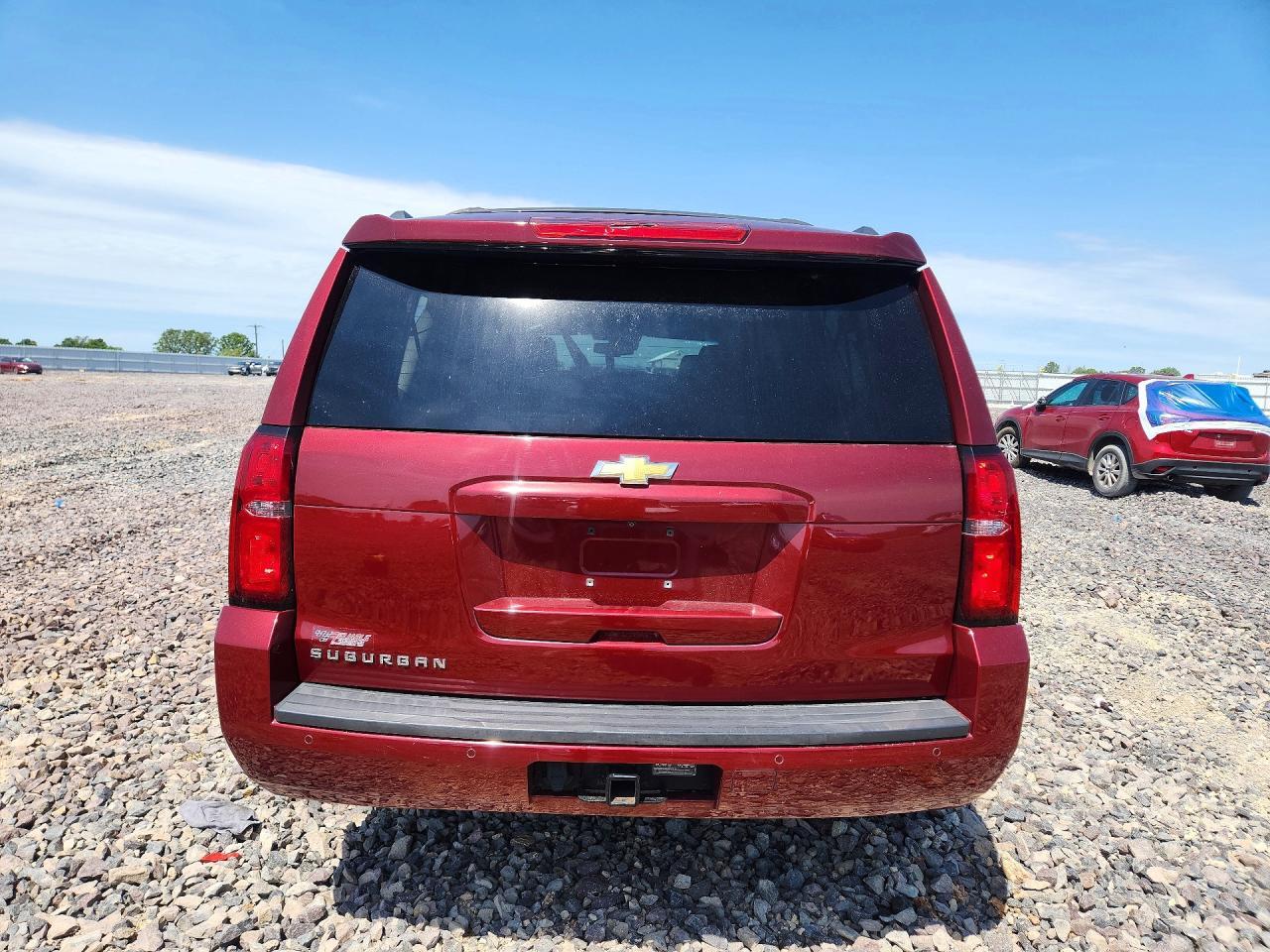 2016 CHEVROLET SUBURBAN C1500 LT — Фото 6 из 13
