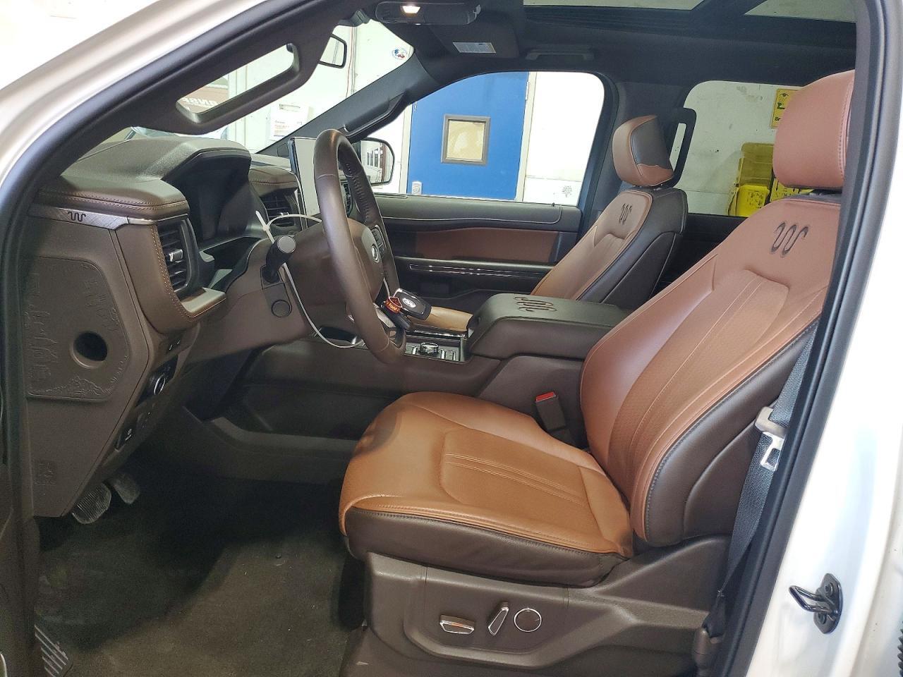 2024 FORD EXPEDITION KING RANCH — Фото 7 из 13