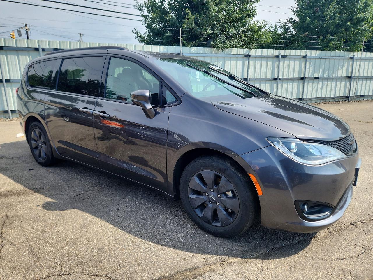 2020 CHRYSLER PACIFICA HYBRID LIMITED — Фото 4 из 13