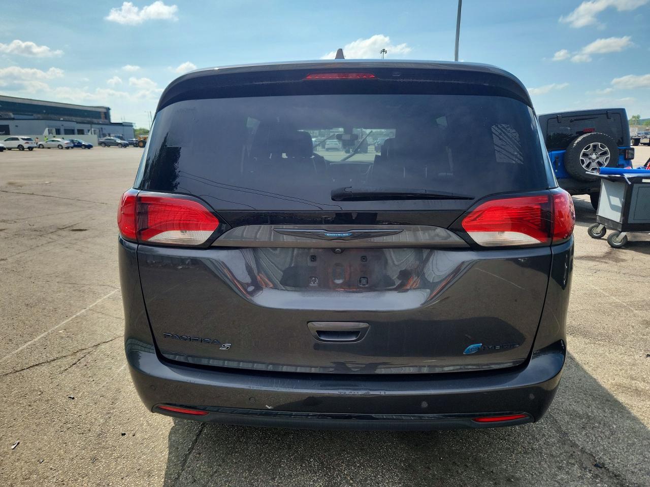 2020 CHRYSLER PACIFICA HYBRID LIMITED — Фото 6 из 13