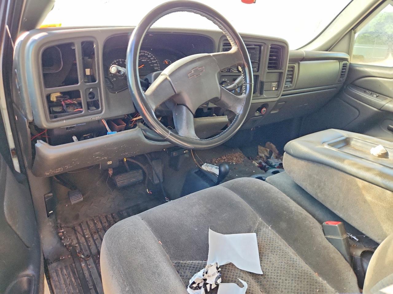 2005 CHEVROLET SILVERADO K2500 HEAVY DUTY — Фото 8 из 12