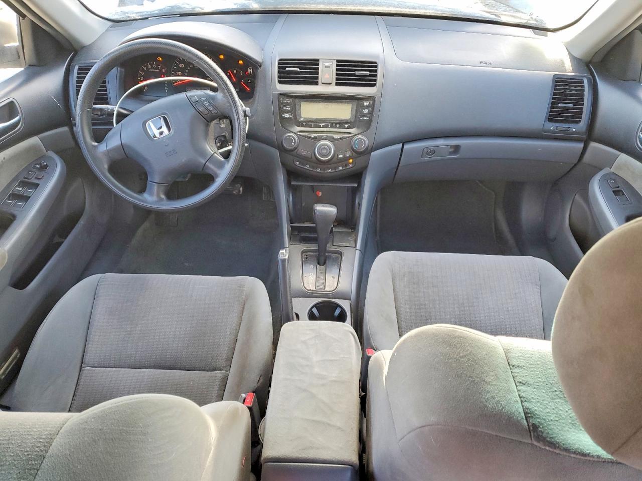 2005 HONDA ACCORD LX — Фото 8 из 12