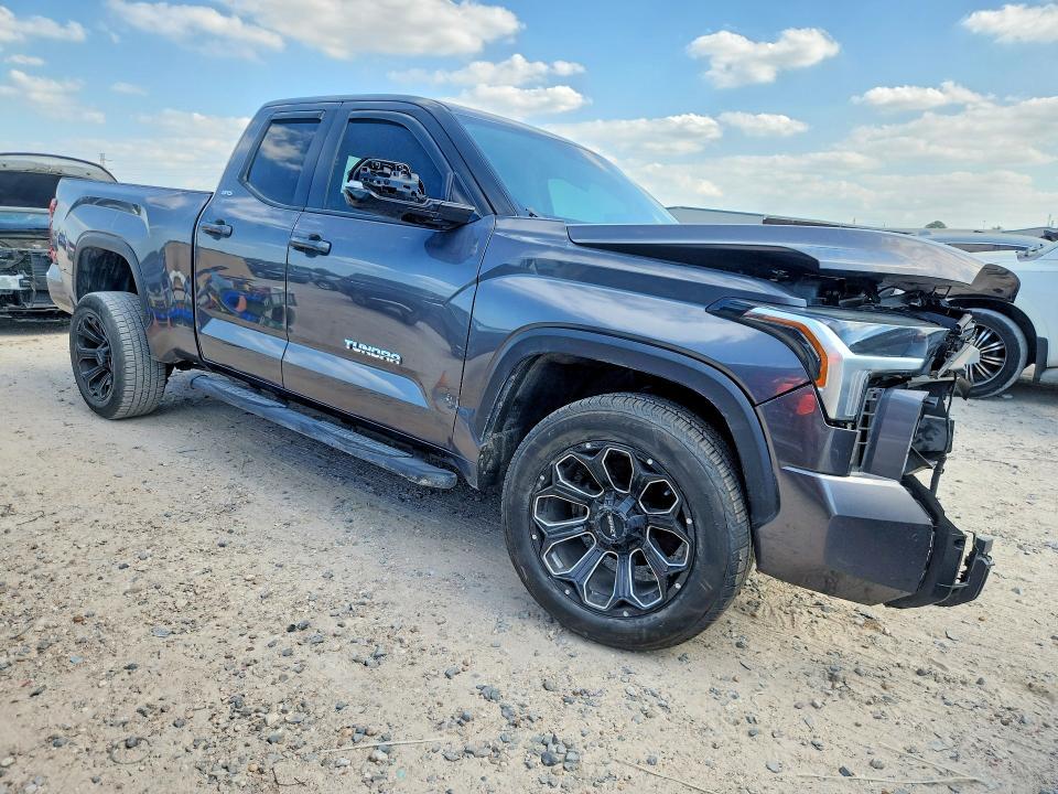 2024 TOYOTA TUNDRA SR5 — Фото 4 из 12