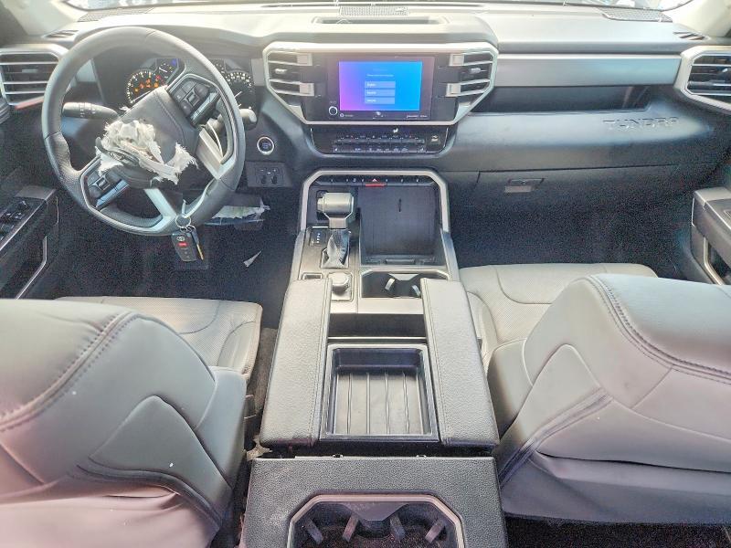2024 TOYOTA TUNDRA SR5 — Фото 8 из 12
