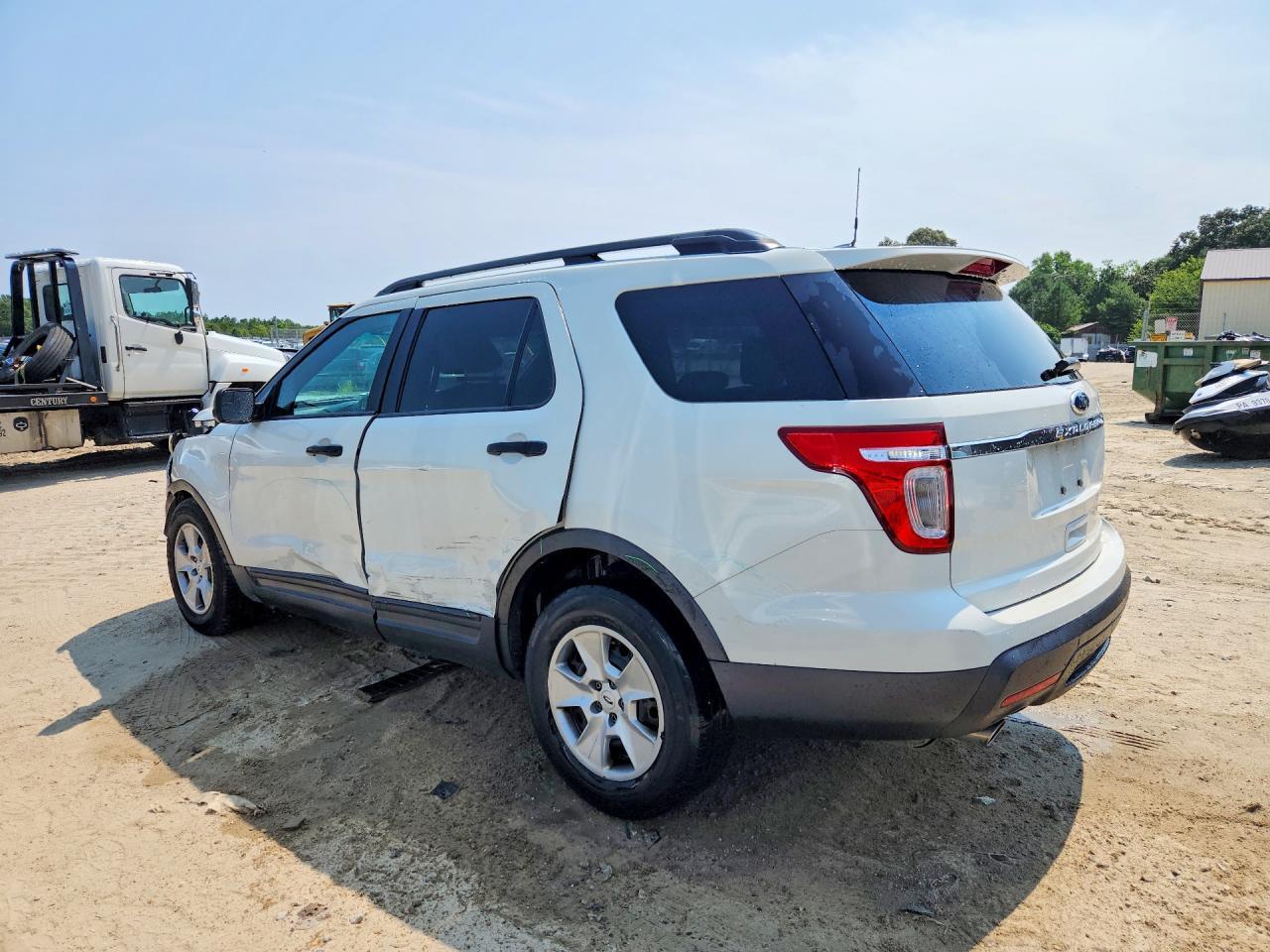 1FMHK7B84CGA15892 2012 FORD EXPLORER photo no. 2