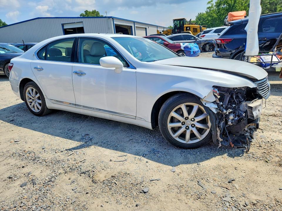 2008 LEXUS LS 460 — Фото 4 из 12