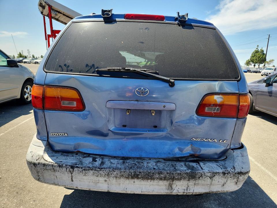 1998 TOYOTA SIENNA LE — Фото 6 из 12
