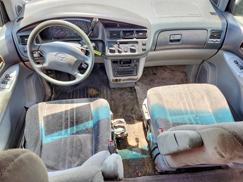 1998 TOYOTA SIENNA LE — Фото 8 из 12