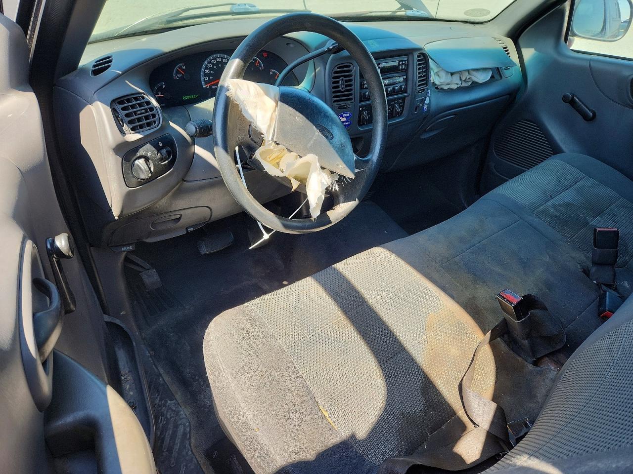 2001 FORD F150 — Фото 8 из 12