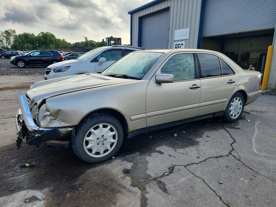 1999 MERCEDES-BENZ E WDBJF82H3XX023468