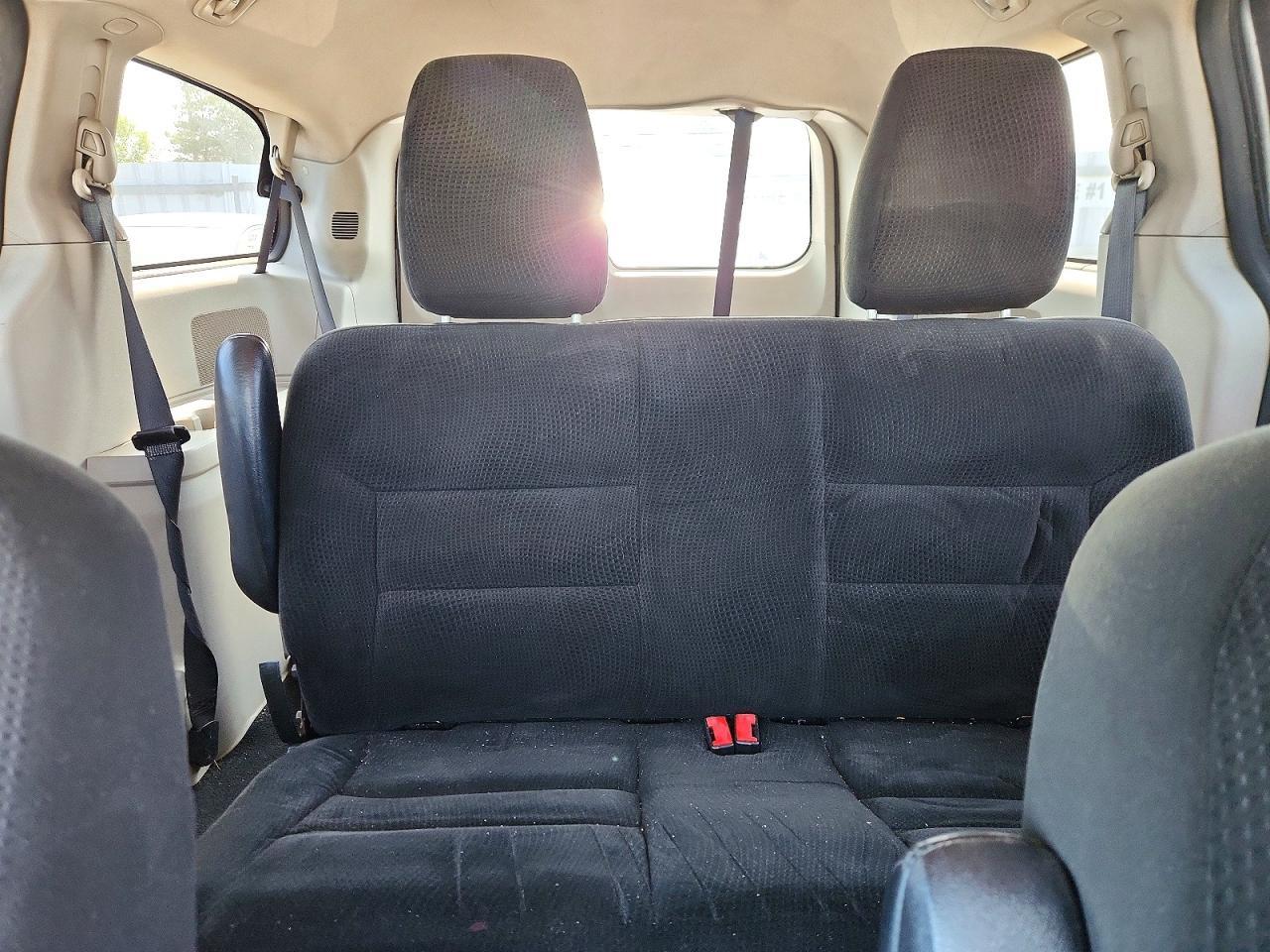 2016 DODGE GRAND CARAVAN SE — Фото 10 из 14