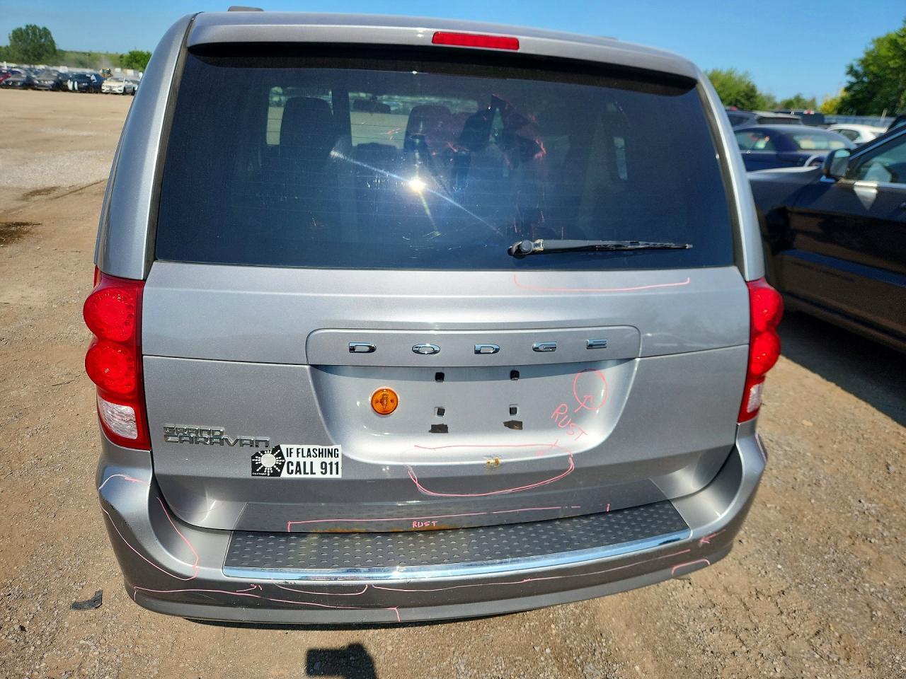 2016 DODGE GRAND CARAVAN SE — Фото 6 из 14